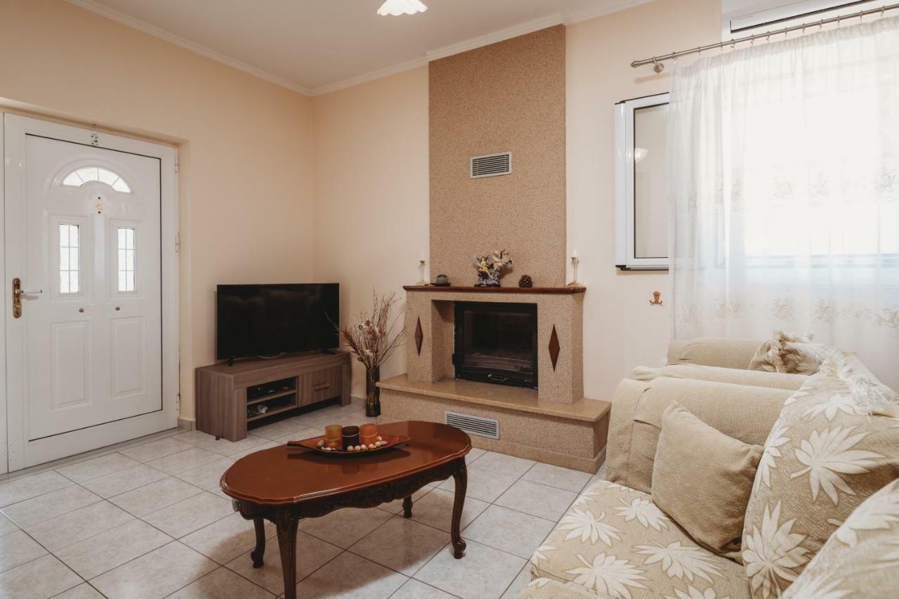 Villa Rosa 3 Bedroom With Sea View ตรากากิ ภายนอก รูปภาพ